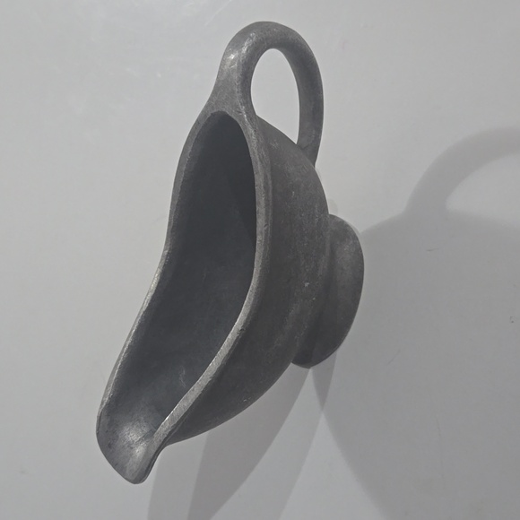 Vintage Pewter Sauce / Gravy Boat Server - Picture 2 of 8